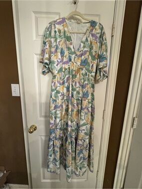 entro Cream Maxi Dress with Pastel Floral Print